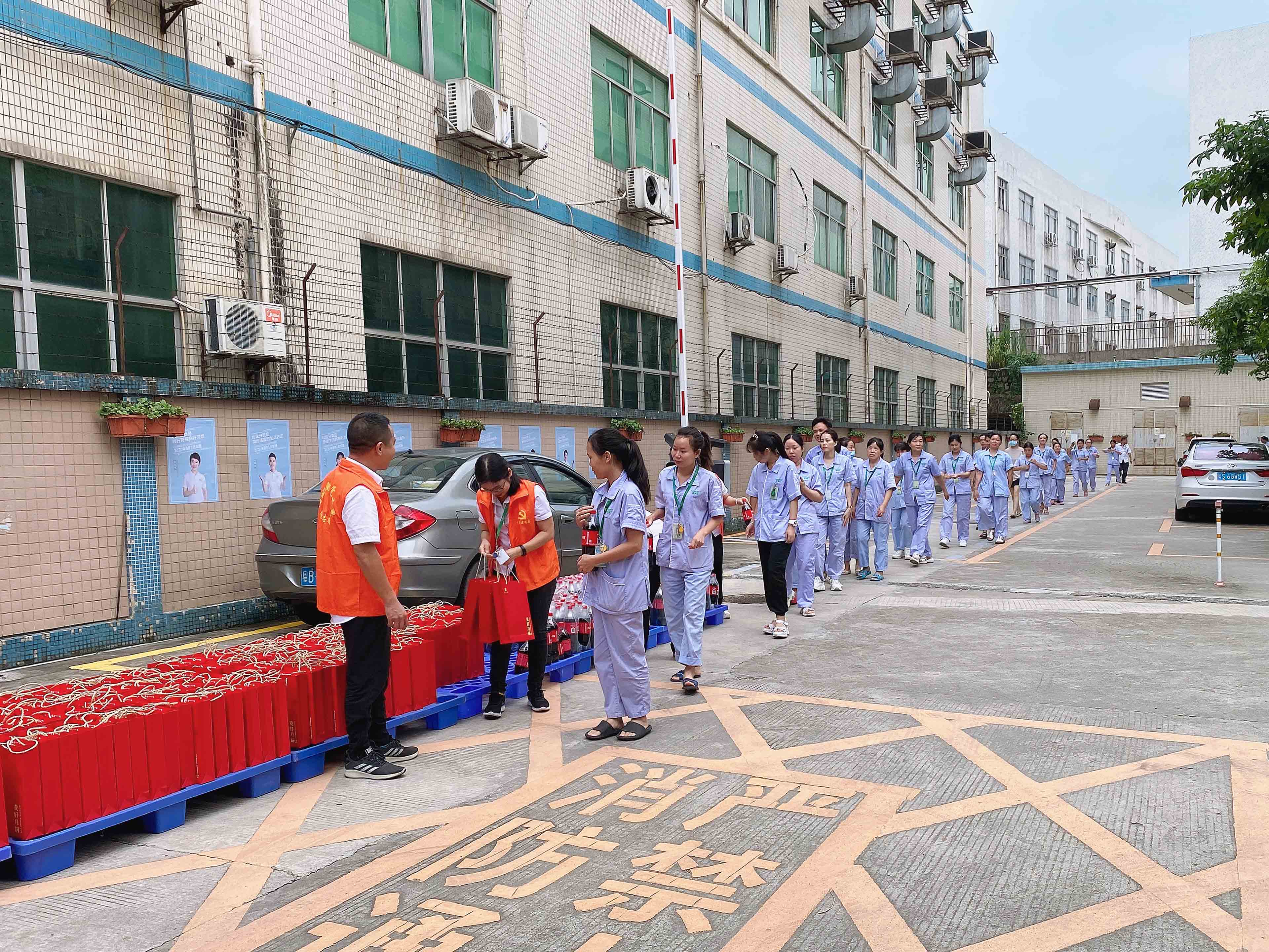 國慶中秋雙節同慶，午夜成人在线观看預祝大家度過一個平安祥和、喜慶歡樂的假期！