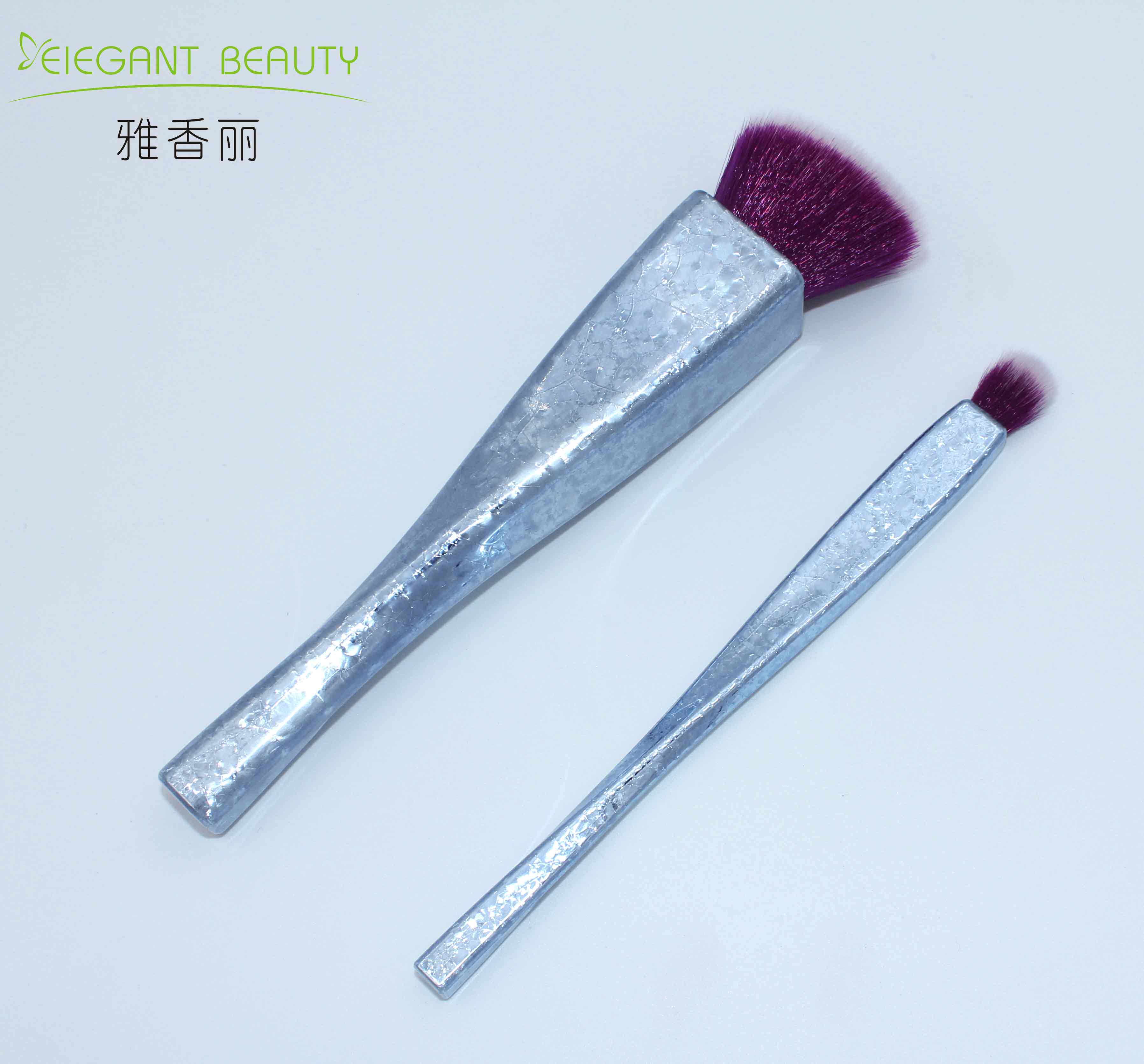 午夜色情免费视频套裝：打造專業妝容的必備之選
